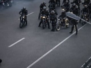 اعتراضات، سایه جنگ و سقوط ریال؛ آیا خشم بازاریان می‌تواند به «انقلاب» در ایران بینجامد؟