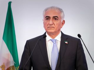 شاهزاده رضا پهلوی به نظامیان: در مقابل مردم نایستید به آن‌ها بپیوندید