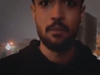 این کلیپ تو کمتر از ۲۴ ساعت بالای ۲۰ میلیون بازدید داشته.