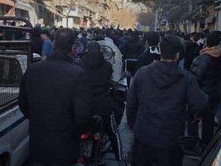 کشته شدن دو معترض در جریان اعتراضات در لردگان و یک کشته در فولادشهر