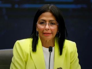 معاون مادورو: ونزوئلا تنها یک رئیس جمهوری دارد و‌ مستعمره نخواهد شد