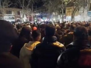 اعتراضات در قم و مشهد؛ وقتی «پایگاه سنتی جمهوری اسلامی» به صف معترضان می‌پیوندد