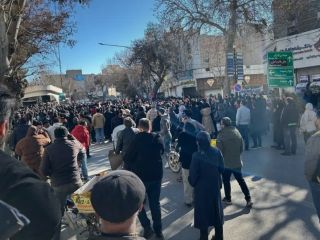 ادامه خیزش ملی ایرانیان برای یازدهمین روز؛ دود و آتش در شهرهای ایران با ادامه اعتراضات