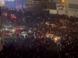 روزنامه آلمانی «بیلد»: رژیم ملاها در آستانه فروپاشی است