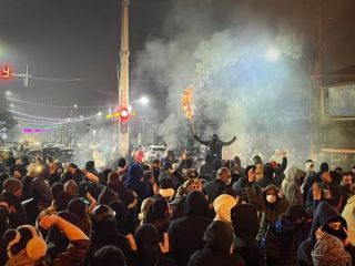 ایران در میان آتش و خون؛ ادامه اعتراضات سراسری و حماسه ملتی که در برابر گلوله عقب‌نشینی نکرد