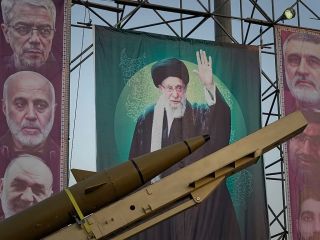 نشریه بریتانیایی: خامنه‌ای دستور آماده‌باش شهرهای موشکی زیرزمینی ایران را صادر کرده است