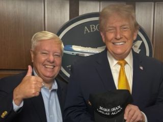 لیندزی گراهام خطاب به مردم ایران: کمک در راه است؛ کابوس طولانی ایرانیان به‌زودی به پایان می‌رسد