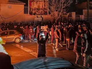 ادامه اعتراضات گسترده در نقاط مختلف ایران، از جمله تهران، مشهد، اهواز، شیراز و دیگر شهرها