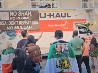 یک کامیون تظاهرکنندگان ایرانی را در لس‌آنجلس زیر گرفت + ویدیو