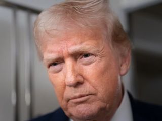 ترامپ: ایران خواهان مذاکره است اما شاید قبل از آن اقدام کنیم