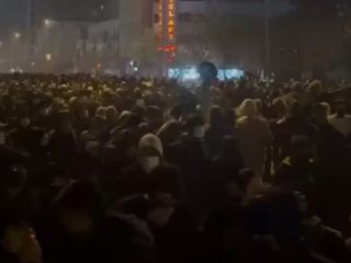 تظاهرات اعتراضی مردم چند ساعت پس از تمجید خامنه‌ای و پزشکیان از تجمع حکومتی