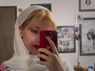 روبینا امینیان؛ دانشجویی که در اعتراضات شرکت کرد و آرزوهایش را با خود به زیر خاک برد