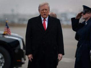 اعتراضات ایران؛ ترامپ می‌گوید منظور از «کمک در راه» را «خیلی زود می‌فهمید»