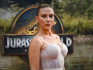 چه کسی جای اسکارلت جوهانسون را به‌عنوان پرفروش‌ترین بازیگر زن تاریخ گرفت؟