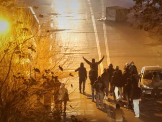 روزنامه تلگراف: در ایران «رود خون» جاری است