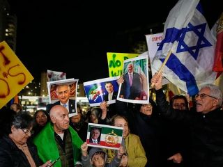 از خیابان‌های ایران تا شبکه‌های اجتماعی؛ واقعیت حمایت از رضا پهلوی چیست؟