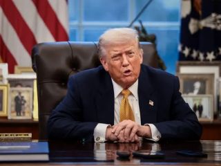 مقامات آمریکایی: ترامپ فرمان داد آمادگی نظامی برای حمله احتمالی به ایران افزایش یابد