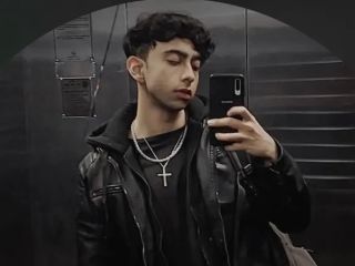 یادی از گلهای پرپر شده ایران؛ آریانا ارجمندی، دانشجوی ۲۳ ساله روان‌شناسی که در بروجرد با شلیک به قلبش کشته شد