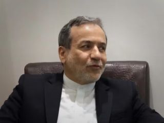 عباس عراقچی به‌طور بی‌سر و صدا به فهرست سخنرانان مجمع جهانی اقتصاد در داووس اضافه شد