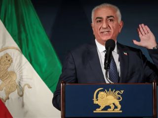 شاهزاده رضا پهلوی: ضربه قاطع می‌تواند موازنه را به‌طور کامل به نفع مردم بی‌دفاع تغییر دهد