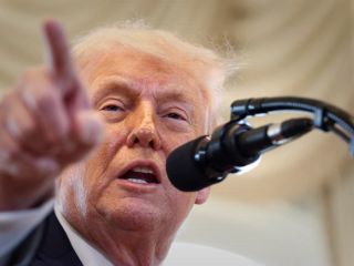 ترامپ می‌گوید اگر جمهوری اسلامی دست به ترور او بزند، «از روی زمین محو خواهد شد»