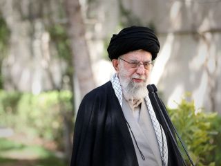 جمهوری اسلامی بر سر دوراهی سرنوشت‌ساز عقب‌نشینی و فروپاشی