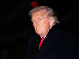 دونالد ترامپ: نیروی بزرگی را به سمت ایران روانه کرده‌ایم