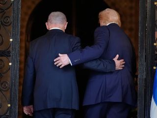 شبح «فرود سخت»؛ چرا وعده‌های کمک ترامپ به معترضان پشت دروازه‌های تهران مانده است؟