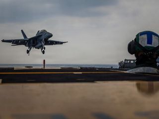 توافق یا جنگ؟ مقامات خلیج فارس: حمله آمریکا محتمل است؛ ترامپ احتمالا رهبری ایران را هدف می‌گیرد