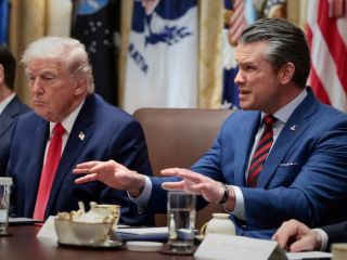 وزیر دفاع آمریکا: ما آماده‌ایم هر آنچه رئیس‌جمهور از وزارت جنگ در مورد ایران انتظار دارد، انجام دهیم