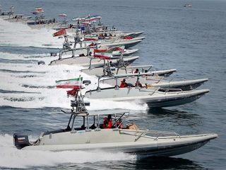 هشدار جدی سنتکام به سپاه پاسداران برای برگزاری مانور دریایی در تنگه هرمز