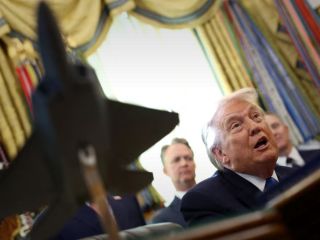 ترامپ: ایران با ما در حال گفت‌وگو است؛ نمی‌توانم برنامه‌ام را به کشورهای عربی بگویم