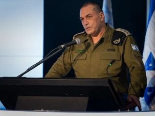 رادیو ارتش اسرائیل به نقل از ایال زمیر: حمله آمریکا می‌تواند در بازه «دو هفته تا دو ماه» آینده اتفاق بیفتد