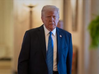 ترامپ: نیروی بزرگ‌تری از آنچه اطراف ونزوئلا داریم به سمت ایران فرستاده‌ایم