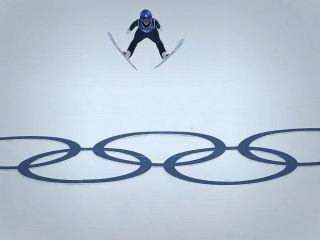 اتهام تزریق اسید هیالورونیک به آلت؛ مزیت تازه برای اسکی‌بازان پرش المپیک