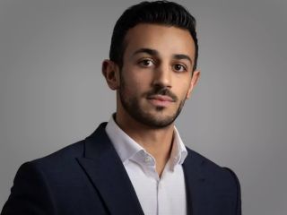 کسری اعرابی، پژوهشگر بریتانیایی: جمهوری اسلامی وارد مرحله فروپاشی شده است