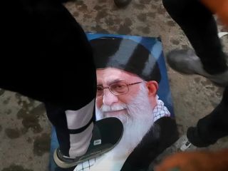 فردای جمهوری‌اسلامی با تبهکاران و قاتلان مردم چه کار باید کرد؟