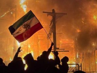 شکست پروژه تحریف نمادهای ملی؛ «علم اسلام» حریف «شیر و خورشید» نشد