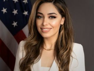 جمهوری اسلامی کارزار تبلیغات دروغین علیه مورا نامدار، عالی‌رتبه‌ترین مقام ایرانی‌تبار دولت ترامپ به راه ا ...