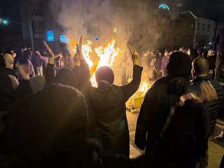 آیا آمریکا می‌تواند به ایران کمک کند؟ آنچه ایرانیان داخل و خارج از کشور می‌گویند