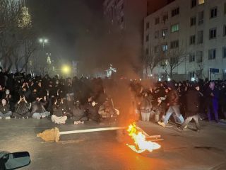 خانواده‌هایی که با هم برای اعتراض به خیابان رفتند اما هرگز برنگشتند