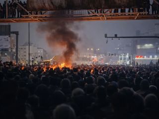 گزارش اسرائیل‌هیوم از «اعدام مخفیانه هزاران معترض بازداشتی» در ایران؛ عراقچی: دوهزار زندانی عفو شدند