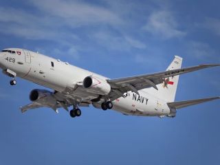 خبرگزاری روسی ریا نووستی از مشاهده هواپیماهای شناسایی آمریکا در نزدیکی مرزهای ایران خبر داد