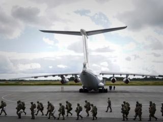 پژوهشگر شورای آتلانتیک: آمریکا باید به ایران حمله کند