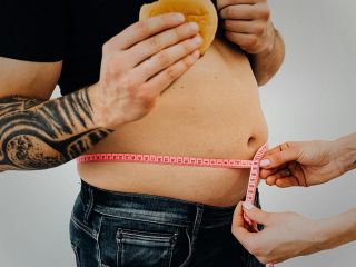 مطالعه: روزه‌داری متناوب نسبت به رژیم‌های معمولی کاهش وزن بیشتری ندارد