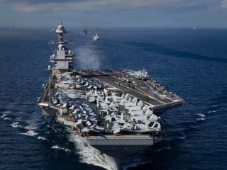 افزایش نیروهای نظامی آمریکا در نزدیکی ایران؛ لینکلن به ۷۰۰ کیلومتری تهران رسید؛ فورد سه هفته دیگر می‌رسد