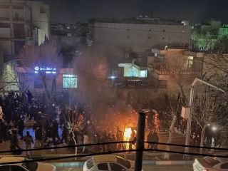 تعدادی از حاضران در چهلم جاویدنامان در آبدانان به دست نیروهای حکومتی کشته و زخمی شدند