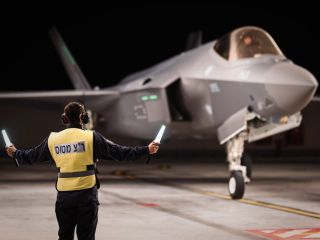 سفیر اسرائیل در آمریکا: جت‌های اسرائیلی قابلیت پرواز طولانی‌تری پیدا کرده‌اند