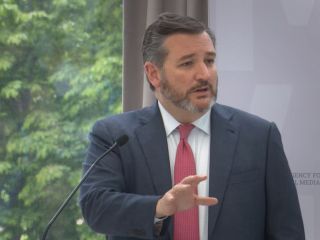 سناتور کروز: دو روز پیش با ترامپ صحبت کردم؛ آیت الله در روزهای پایانی‌اش است