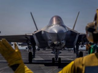 ترامپ: در صورت شکست دیپلماسی یا حمله محدود، حمله‌ای «بسیار بزرگ‌تر» تدارک می‌بینم